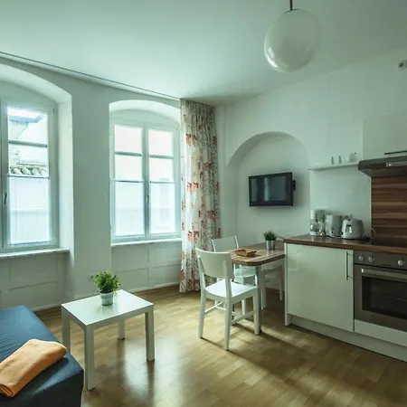 Spiegel - Mediterran 1 Apartment